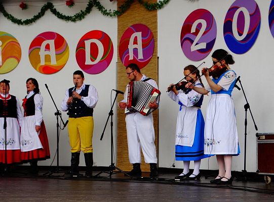 ZPiT ZL otworzył w Sopocie „Cepeliadę” i prezentował się niczym „Mazowsze”. Gigantyczna galeria zdjęć!