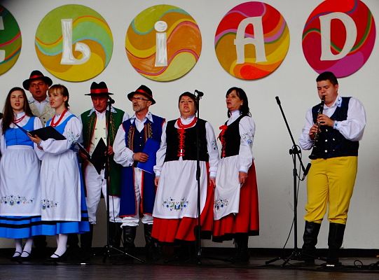 ZPiT ZL otworzył w Sopocie „Cepeliadę” i prezentował się niczym „Mazowsze”. Gigantyczna galeria zdjęć!