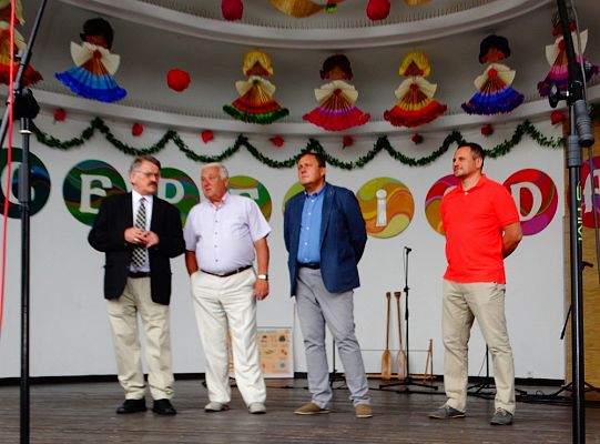 ZPiT ZL otworzył w Sopocie „Cepeliadę” i prezentował się niczym „Mazowsze”. Gigantyczna galeria zdjęć!