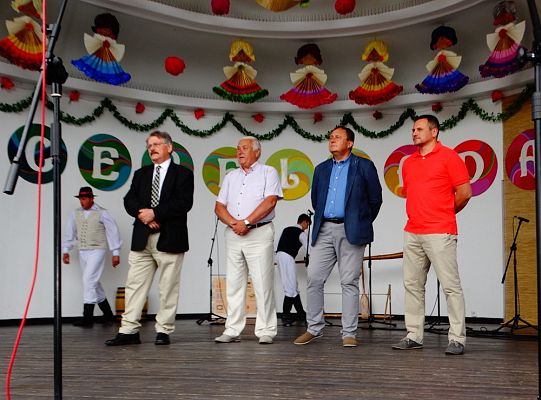 ZPiT ZL otworzył w Sopocie „Cepeliadę” i prezentował się niczym „Mazowsze”. Gigantyczna galeria zdjęć!