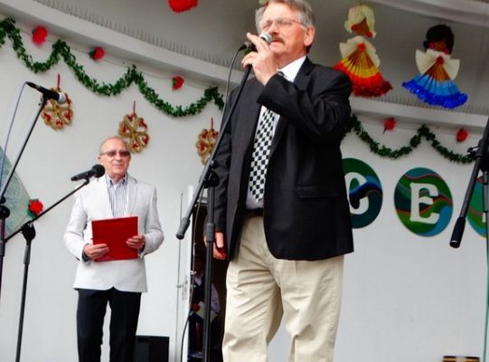 ZPiT ZL otworzył w Sopocie „Cepeliadę” i prezentował się niczym „Mazowsze”. Gigantyczna galeria zdjęć!