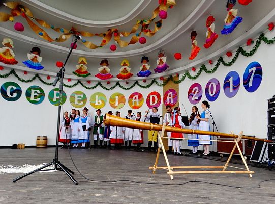 ZPiT ZL otworzył w Sopocie „Cepeliadę” i prezentował się niczym „Mazowsze”. Gigantyczna galeria zdjęć!