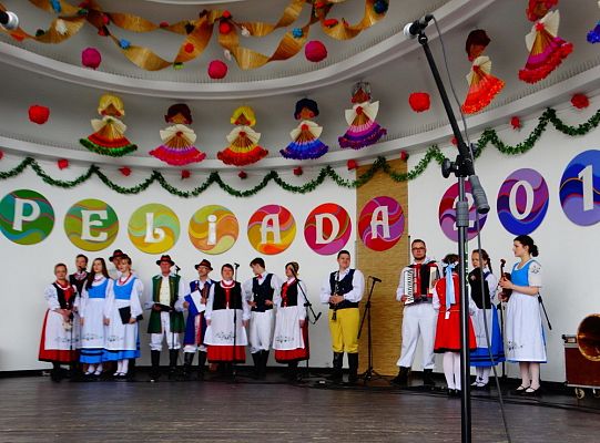 ZPiT ZL otworzył w Sopocie „Cepeliadę” i prezentował się niczym „Mazowsze”. Gigantyczna galeria zdjęć!