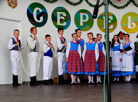 ZPiT ZL otworzył w Sopocie „Cepeliadę” i prezentował się niczym „Mazowsze”. Gigantyczna galeria zdjęć!