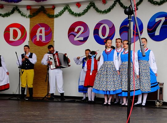 ZPiT ZL otworzył w Sopocie „Cepeliadę” i prezentował się niczym „Mazowsze”. Gigantyczna galeria zdjęć!