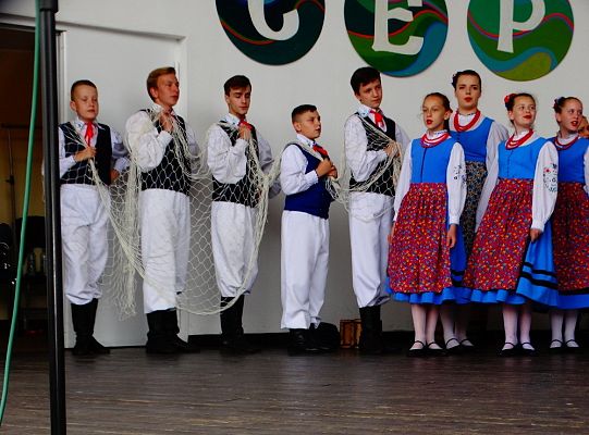 ZPiT ZL otworzył w Sopocie „Cepeliadę” i prezentował się niczym „Mazowsze”. Gigantyczna galeria zdjęć!