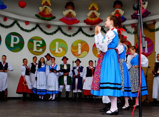 ZPiT ZL otworzył w Sopocie „Cepeliadę” i prezentował się niczym „Mazowsze”. Gigantyczna galeria zdjęć!