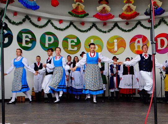 ZPiT ZL otworzył w Sopocie „Cepeliadę” i prezentował się niczym „Mazowsze”. Gigantyczna galeria zdjęć!