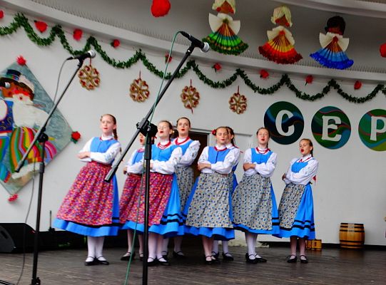 ZPiT ZL otworzył w Sopocie „Cepeliadę” i prezentował się niczym „Mazowsze”. Gigantyczna galeria zdjęć!