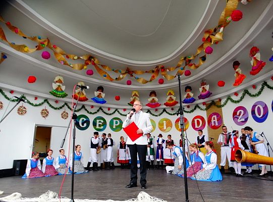 ZPiT ZL otworzył w Sopocie „Cepeliadę” i prezentował się niczym „Mazowsze”. Gigantyczna galeria zdjęć!