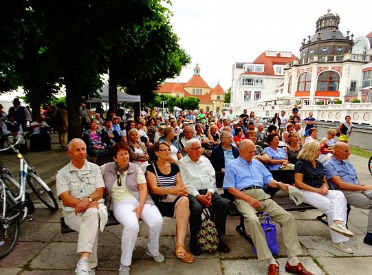 ZPiT ZL otworzył w Sopocie „Cepeliadę” i prezentował się niczym „Mazowsze”. Gigantyczna galeria zdjęć!
