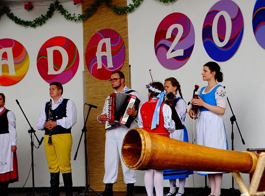 ZPiT ZL otworzył w Sopocie „Cepeliadę” i prezentował się niczym „Mazowsze”. Gigantyczna galeria zdjęć!