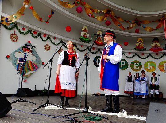 ZPiT ZL otworzył w Sopocie „Cepeliadę” i prezentował się niczym „Mazowsze”. Gigantyczna galeria zdjęć!