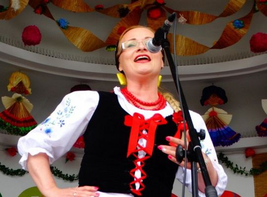 ZPiT ZL otworzył w Sopocie „Cepeliadę” i prezentował się niczym „Mazowsze”. Gigantyczna galeria zdjęć!