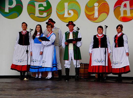 ZPiT ZL otworzył w Sopocie „Cepeliadę” i prezentował się niczym „Mazowsze”. Gigantyczna galeria zdjęć!