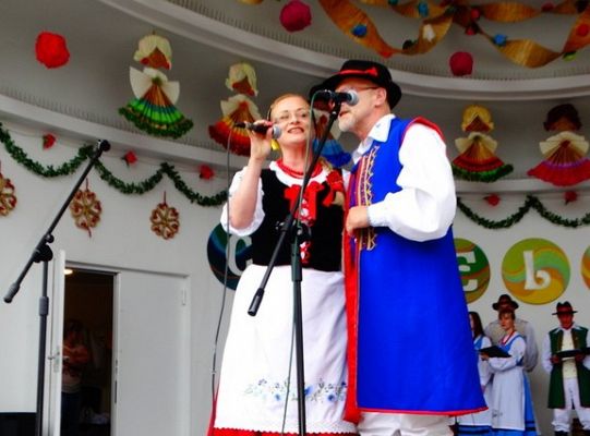 ZPiT ZL otworzył w Sopocie „Cepeliadę” i prezentował się niczym „Mazowsze”. Gigantyczna galeria zdjęć!