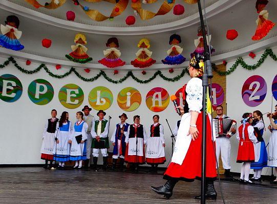 ZPiT ZL otworzył w Sopocie „Cepeliadę” i prezentował się niczym „Mazowsze”. Gigantyczna galeria zdjęć!