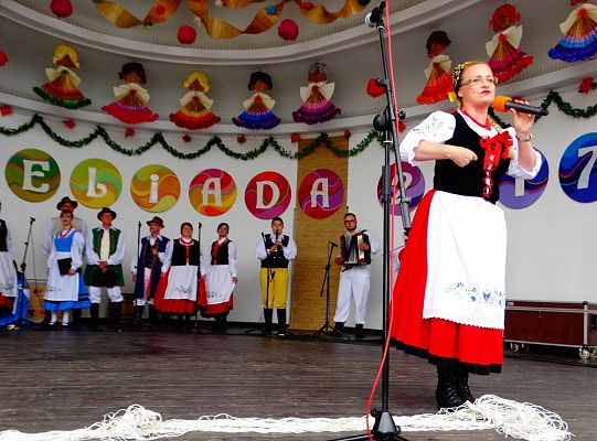 ZPiT ZL otworzył w Sopocie „Cepeliadę” i prezentował się niczym „Mazowsze”. Gigantyczna galeria zdjęć!