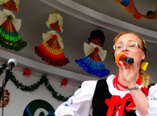 ZPiT ZL otworzył w Sopocie „Cepeliadę” i prezentował się niczym „Mazowsze”. Gigantyczna galeria zdjęć!