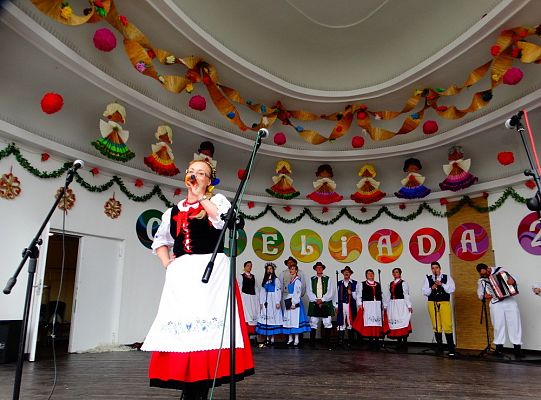 ZPiT ZL otworzył w Sopocie „Cepeliadę” i prezentował się niczym „Mazowsze”. Gigantyczna galeria zdjęć!