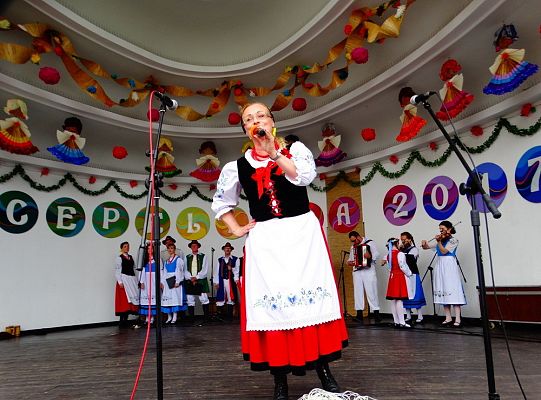 ZPiT ZL otworzył w Sopocie „Cepeliadę” i prezentował się niczym „Mazowsze”. Gigantyczna galeria zdjęć!