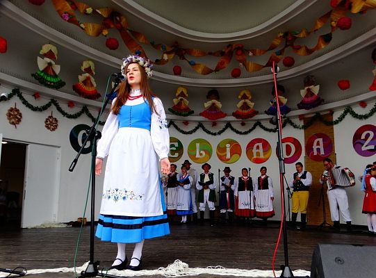 ZPiT ZL otworzył w Sopocie „Cepeliadę” i prezentował się niczym „Mazowsze”. Gigantyczna galeria zdjęć!