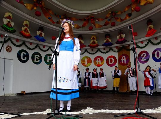 ZPiT ZL otworzył w Sopocie „Cepeliadę” i prezentował się niczym „Mazowsze”. Gigantyczna galeria zdjęć!