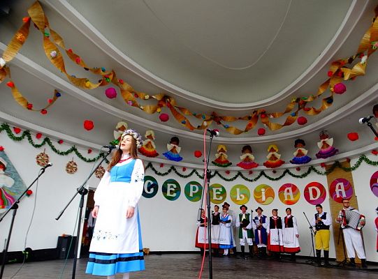 ZPiT ZL otworzył w Sopocie „Cepeliadę” i prezentował się niczym „Mazowsze”. Gigantyczna galeria zdjęć!