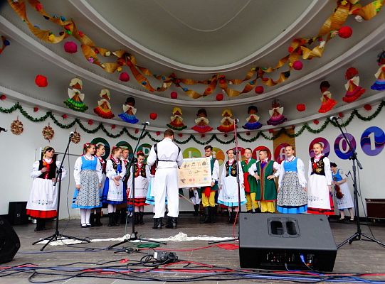 ZPiT ZL otworzył w Sopocie „Cepeliadę” i prezentował się niczym „Mazowsze”. Gigantyczna galeria zdjęć!