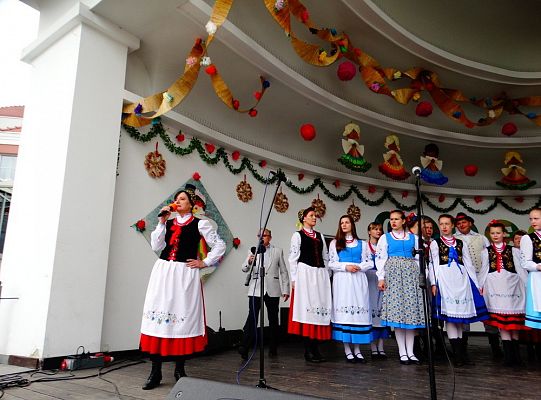 ZPiT ZL otworzył w Sopocie „Cepeliadę” i prezentował się niczym „Mazowsze”. Gigantyczna galeria zdjęć!