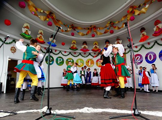 ZPiT ZL otworzył w Sopocie „Cepeliadę” i prezentował się niczym „Mazowsze”. Gigantyczna galeria zdjęć!