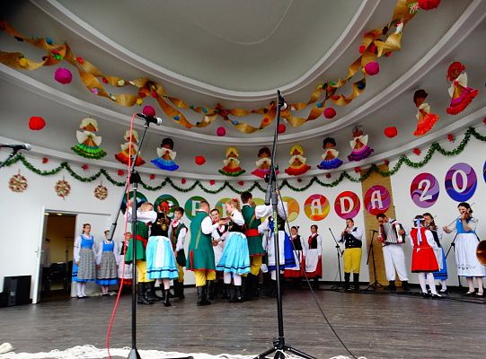 ZPiT ZL otworzył w Sopocie „Cepeliadę” i prezentował się niczym „Mazowsze”. Gigantyczna galeria zdjęć!