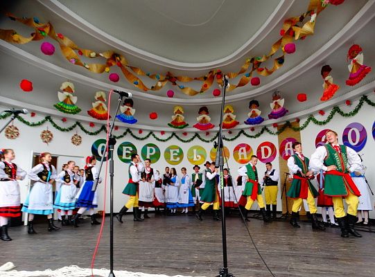 ZPiT ZL otworzył w Sopocie „Cepeliadę” i prezentował się niczym „Mazowsze”. Gigantyczna galeria zdjęć!