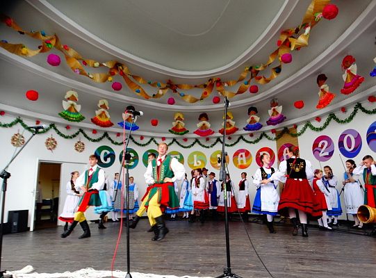 ZPiT ZL otworzył w Sopocie „Cepeliadę” i prezentował się niczym „Mazowsze”. Gigantyczna galeria zdjęć!