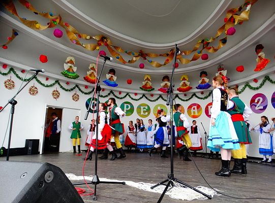 ZPiT ZL otworzył w Sopocie „Cepeliadę” i prezentował się niczym „Mazowsze”. Gigantyczna galeria zdjęć!