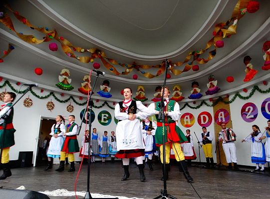 ZPiT ZL otworzył w Sopocie „Cepeliadę” i prezentował się niczym „Mazowsze”. Gigantyczna galeria zdjęć!