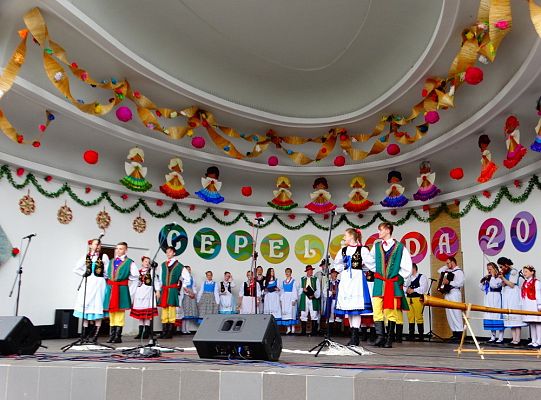 ZPiT ZL otworzył w Sopocie „Cepeliadę” i prezentował się niczym „Mazowsze”. Gigantyczna galeria zdjęć!