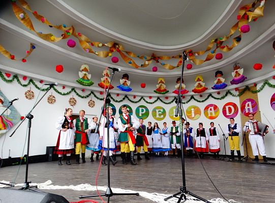 ZPiT ZL otworzył w Sopocie „Cepeliadę” i prezentował się niczym „Mazowsze”. Gigantyczna galeria zdjęć!