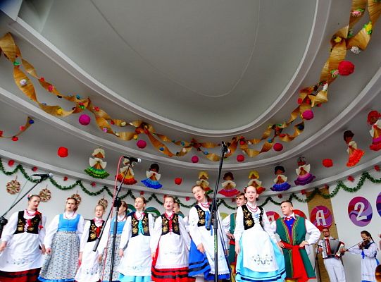 ZPiT ZL otworzył w Sopocie „Cepeliadę” i prezentował się niczym „Mazowsze”. Gigantyczna galeria zdjęć!