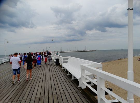 ZPiT ZL otworzył w Sopocie „Cepeliadę” i prezentował się niczym „Mazowsze”. Gigantyczna galeria zdjęć!