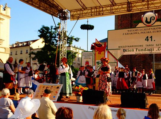 WITOME! Aby zaczarować Kraków, trzeba było ćwiczyć do występu!Zapytaj o sukces ZPiT! – pętla poznawcza