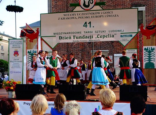 WITOME! Aby zaczarować Kraków, trzeba było ćwiczyć do występu!Zapytaj o sukces ZPiT! – pętla poznawcza