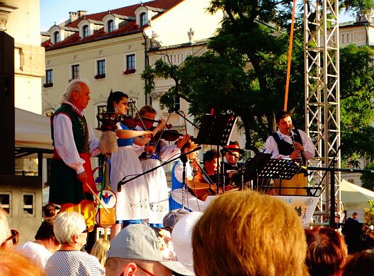 WITOME! Aby zaczarować Kraków, trzeba było ćwiczyć do występu!Zapytaj o sukces ZPiT! – pętla poznawcza