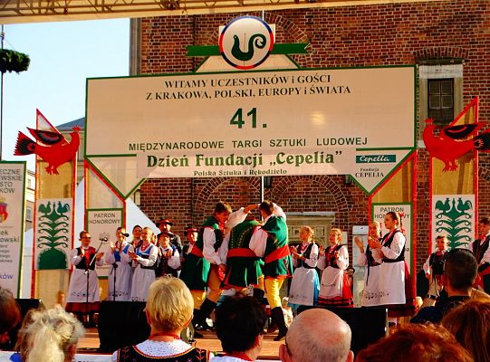 WITOME! Aby zaczarować Kraków, trzeba było ćwiczyć do występu!Zapytaj o sukces ZPiT! – pętla poznawcza