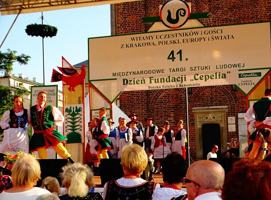 WITOME! Aby zaczarować Kraków, trzeba było ćwiczyć do występu!Zapytaj o sukces ZPiT! – pętla poznawcza