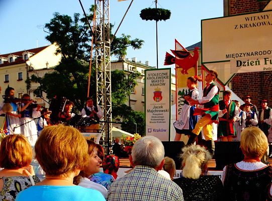 WITOME! Aby zaczarować Kraków, trzeba było ćwiczyć do występu!Zapytaj o sukces ZPiT! – pętla poznawcza