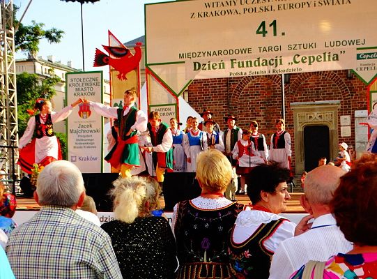 WITOME! Aby zaczarować Kraków, trzeba było ćwiczyć do występu!Zapytaj o sukces ZPiT! – pętla poznawcza