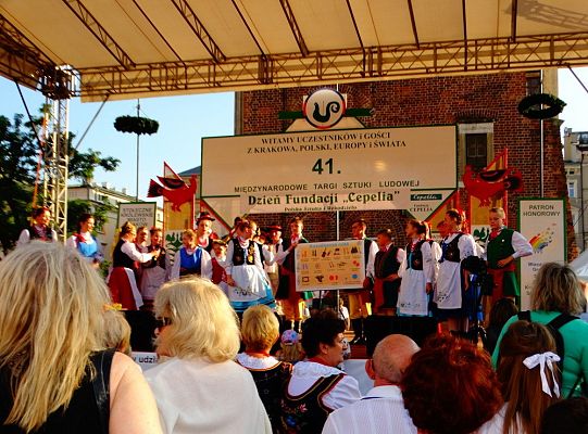 WITOME! Aby zaczarować Kraków, trzeba było ćwiczyć do występu!Zapytaj o sukces ZPiT! – pętla poznawcza