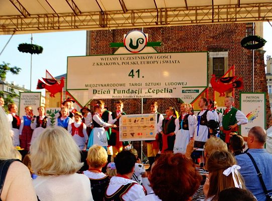 WITOME! Aby zaczarować Kraków, trzeba było ćwiczyć do występu!Zapytaj o sukces ZPiT! – pętla poznawcza