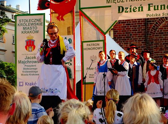 WITOME! Aby zaczarować Kraków, trzeba było ćwiczyć do występu!Zapytaj o sukces ZPiT! – pętla poznawcza